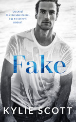 Fake (český jazyk) (On chodí po červeném koberci. Ona ho umí spíš luxovat) - kniha z kategorie Romantická