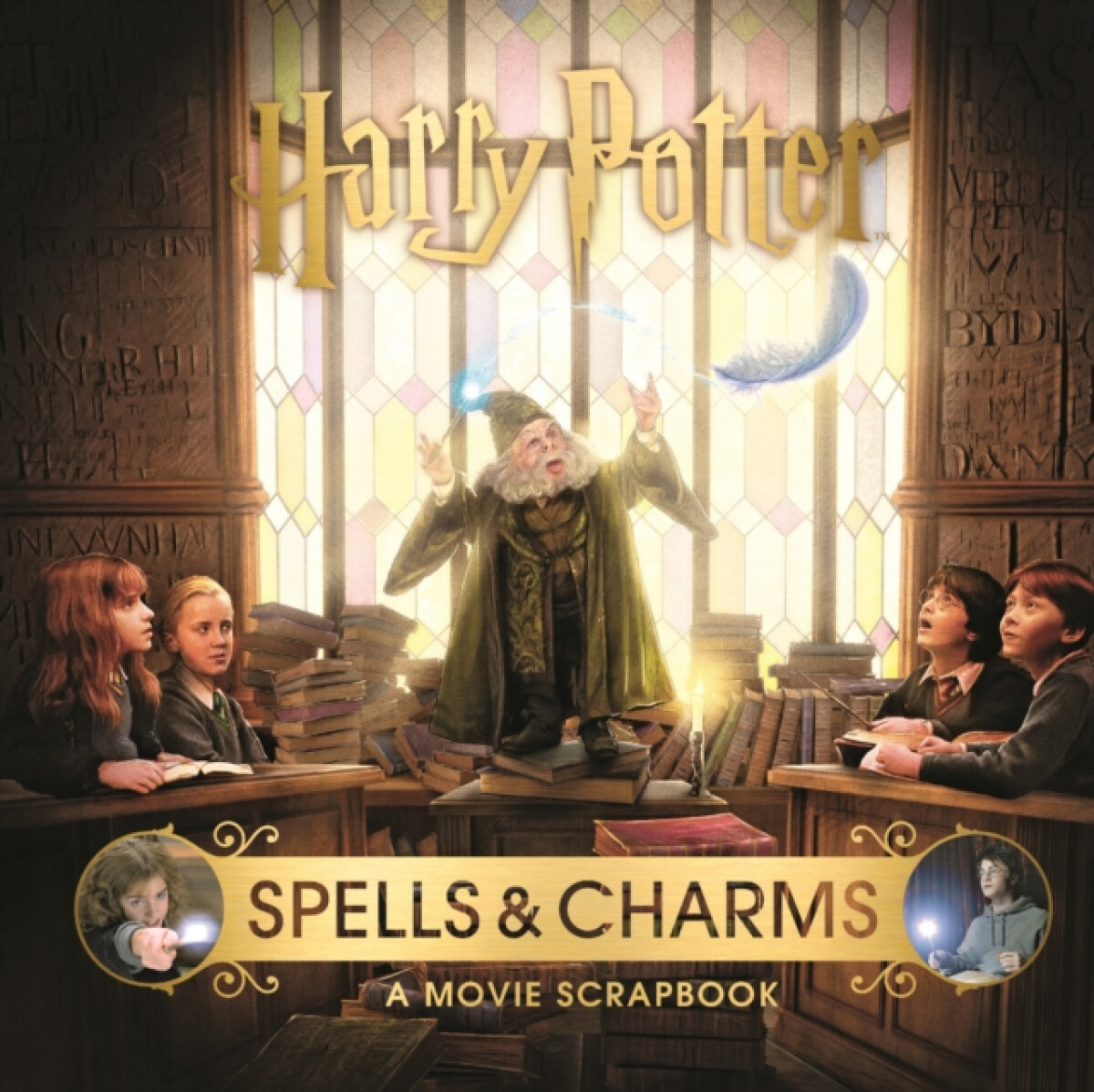 Harry Potter â€“ Spells & Charms: A Movie Scrapbook
